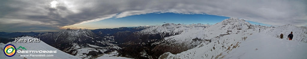 01 Panoramica da Cima Grem.jpg